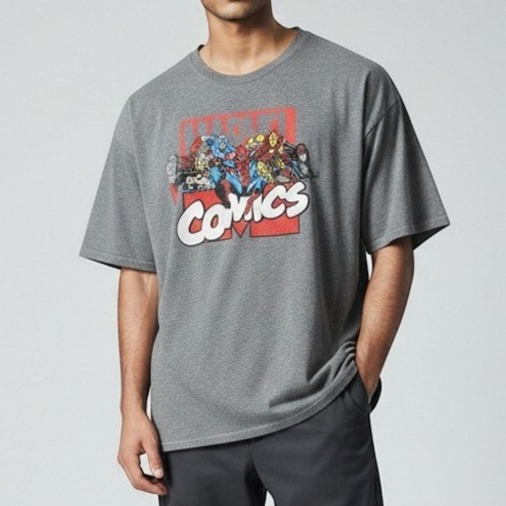 Marvel Comics T-Shirt Medium Gray Good Graphic Avengers Spider-Man Iron Man